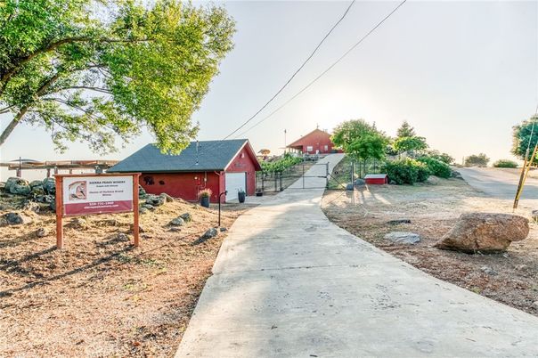 Backyard, Detached Garage, Exterior