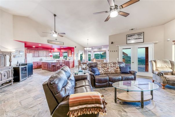 Interior, Living room, Pendant Lights, Recessed Lighting