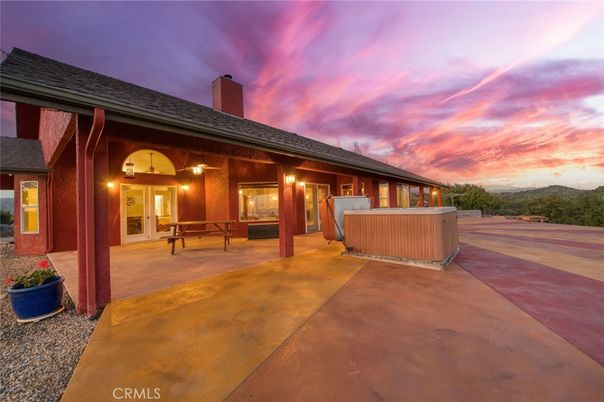 Backyard, Exterior, Hot Tub