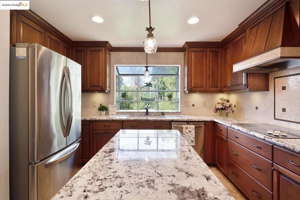 Interior, Kitchen, Pendant Lights, Recessed Lighting, Stainless Steel Appliances