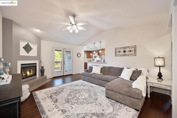 Fireplace, Interior, Living room, Pendant Lights, Recessed Lighting, Wood Texture Flooring