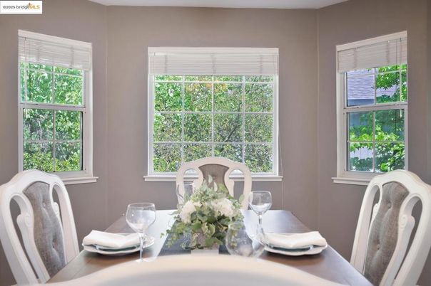Dining room, Interior