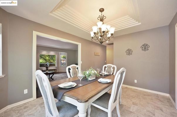 Chandelier, Dining room, Interior