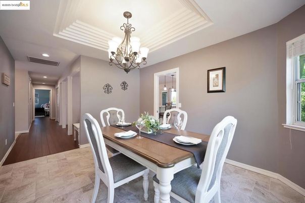Chandelier, Dining room, Interior, Recessed Lighting, Wood Texture Flooring