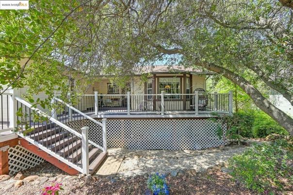 Exterior, Hot Tub