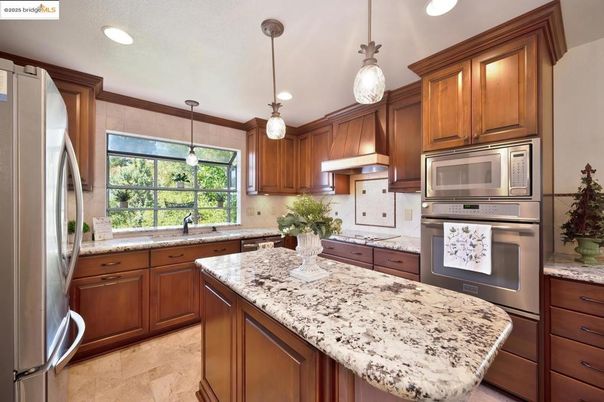 Interior, Kitchen, Pendant Lights, Recessed Lighting, Stainless Steel Appliances