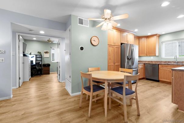 Dining room, Interior, Kitchen, Recessed Lighting, Wood Texture Flooring