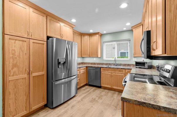 Interior, Kitchen, Recessed Lighting, Wood Texture Flooring