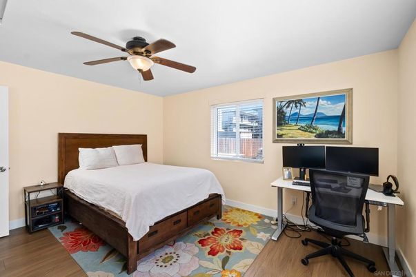 Bedroom, Home Office, Interior, Wood Texture Flooring