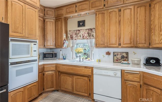 Interior, Kitchen, Tile Countertops
