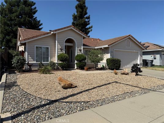 Attached, Exterior, Facade, Ranch