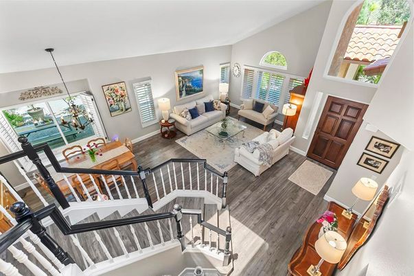 Interior, Living room, Pendant Lights, Wood Texture Flooring