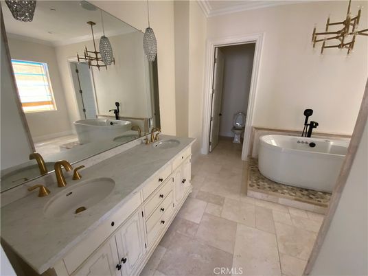 Bathroom, Dual Sink Vanities, Free Standing Baths, Interior, Pendant Lights