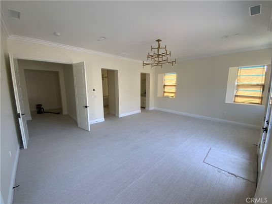 Empty room, Interior, Pendant Lights
