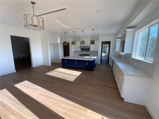 Interior, Kitchen, Pendant Lights, Recessed Lighting, Wood Texture Flooring