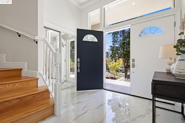 Interior, Marble, Recessed Lighting