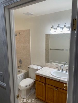 Bathroom, Interior, Tile Countertops