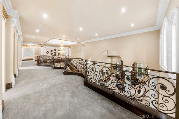 Chandelier, Interior, Recessed Lighting