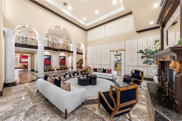 Fireplace, Interior, Living room, Recessed Lighting