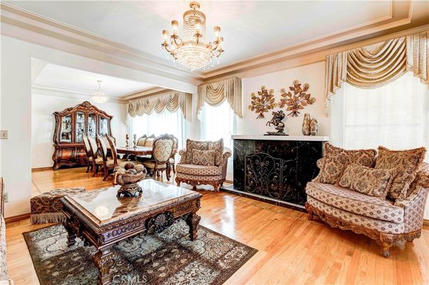 Chandelier, Dining room, Interior, Living room, Wood Texture Flooring
