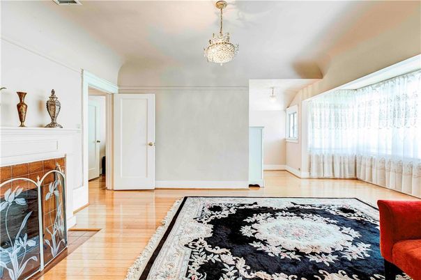 Chandelier, Interior, Wood Texture Flooring