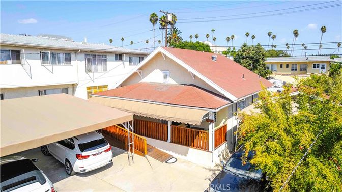 Exterior, Hot Tub