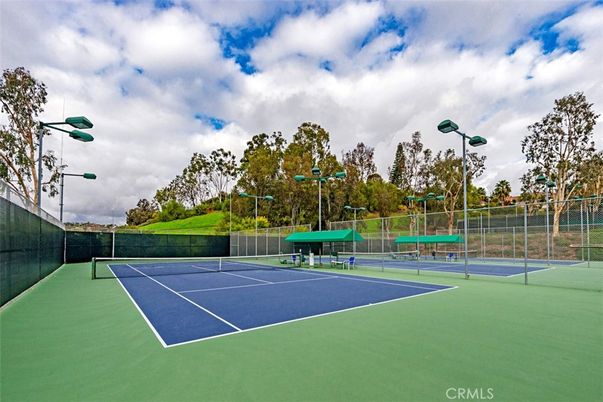 Exterior, Tennis Courts