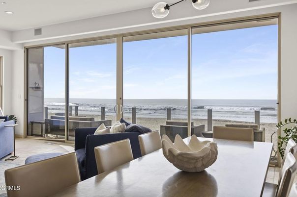 Dining room, Interior, Recessed Lighting, Water