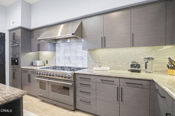 Interior, Kitchen, Stainless Steel Appliances