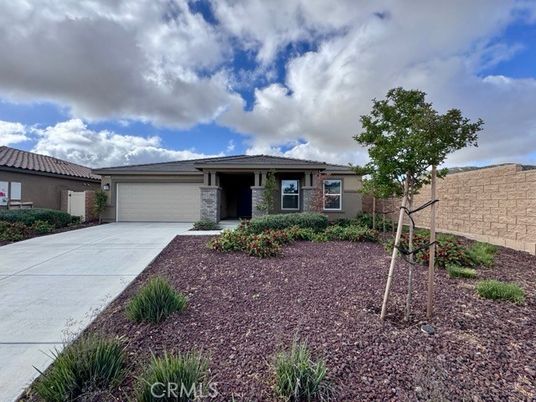 Attached, Exterior, Facade, Brick Facade, Ranch