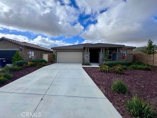 Attached, Exterior, Facade, Brick Facade, Ranch