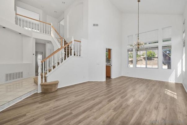 Interior, Pendant Lights, Wood Texture Flooring