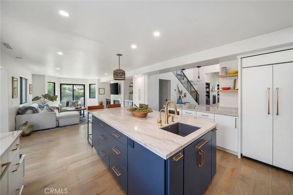 Interior, Kitchen, Living room, Pendant Lights, Recessed Lighting, Wood Texture Flooring