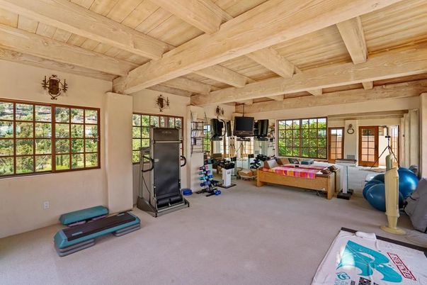 Fitness Equipment, Interior, Wooden Beams, Wooden Ceilings