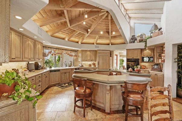Interior, Kitchen, Recessed Lighting, Wooden Beams, Wooden Ceilings
