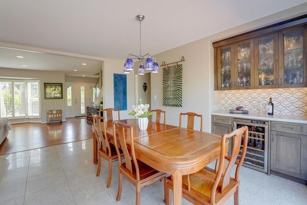Dining room, Interior, Pendant Lights, Recessed Lighting
