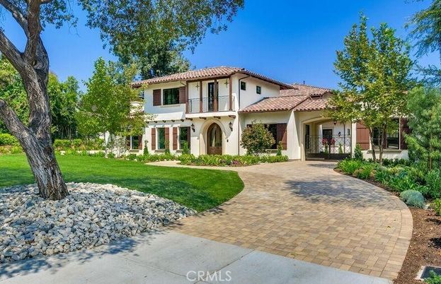 Backyard, Exterior, Facade, Mediterranean