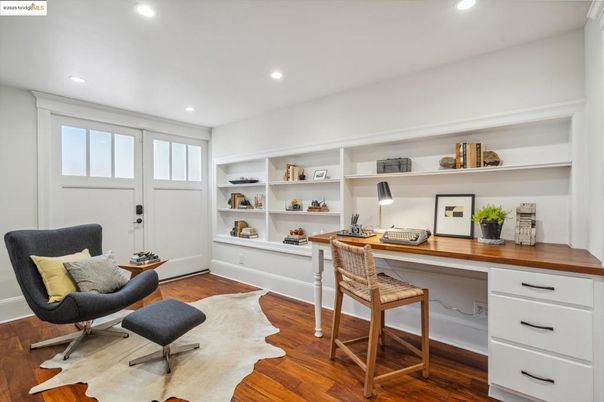 Home Office, Interior, Recessed Lighting, Wood Texture Flooring