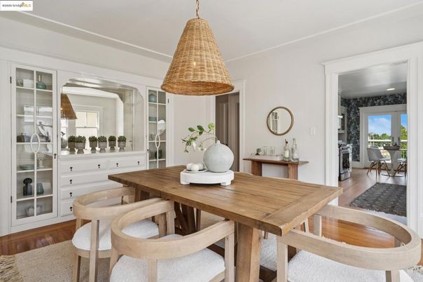 Dining room, Interior, Recessed Lighting, Wood Texture Flooring