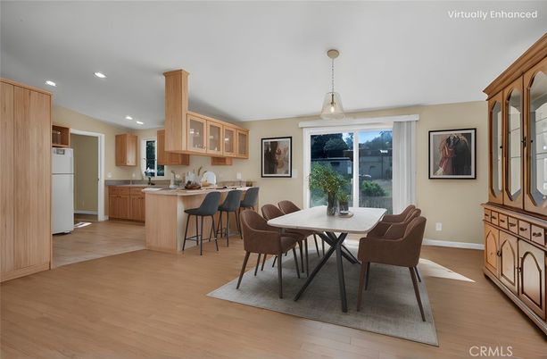 Dining room, Interior, Kitchen, Pendant Lights, Recessed Lighting, Wood Texture Flooring