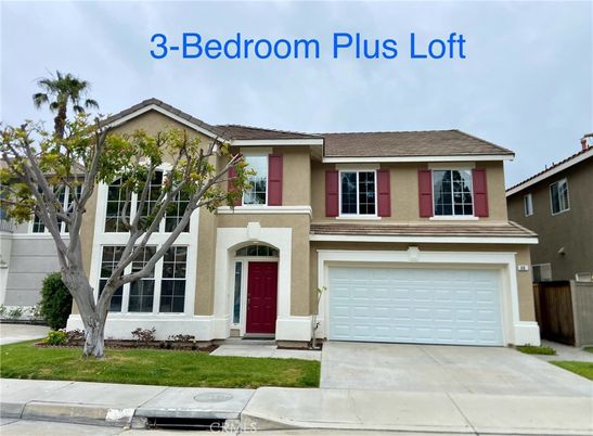 Attached, Exterior, Facade, Mediterranean