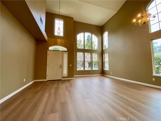 Chandelier, Empty room, Interior, Pendant Lights, Wood Texture Flooring