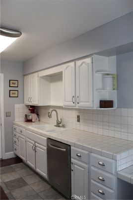 Interior, Kitchen, Tile Countertops