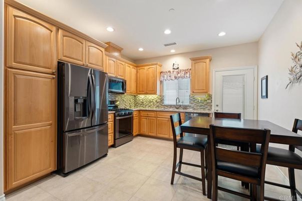 Dining room, Interior, Kitchen, Recessed Lighting