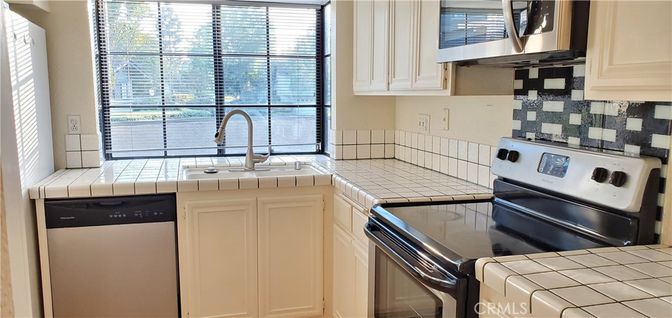 Interior, Kitchen, Tile Countertops