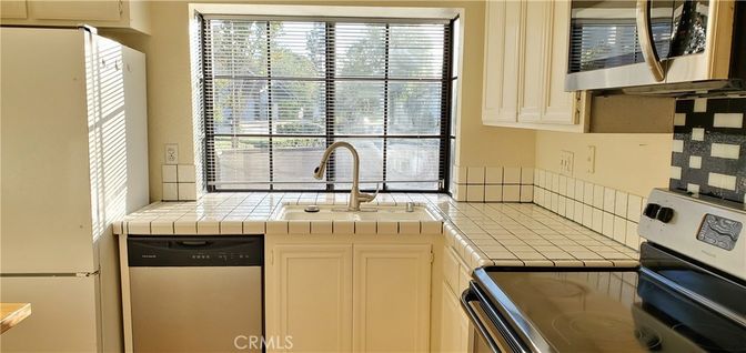 Interior, Kitchen, Tile Countertops