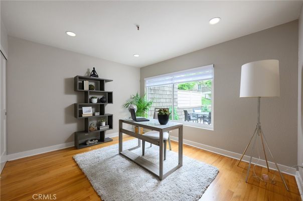 Home Office, Interior, Recessed Lighting, Wood Texture Flooring