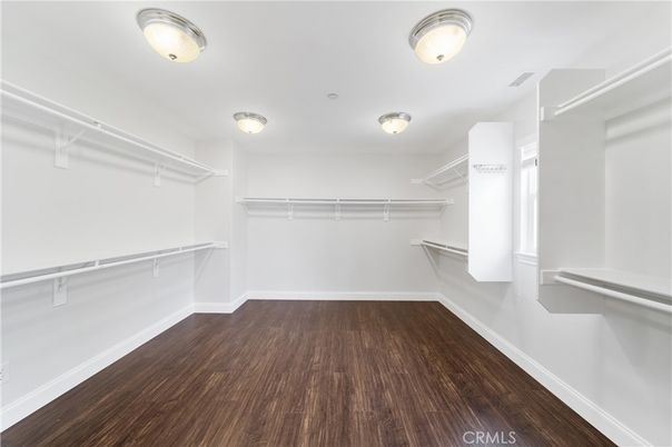 Interior, Walk-in Closets, Wood Texture Flooring