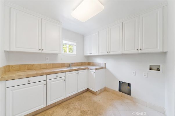 Interior, Kitchen, Tile Countertops