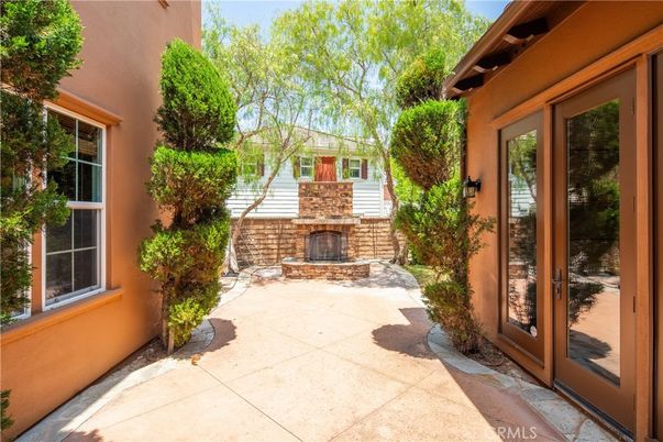 Exterior, Fireplace